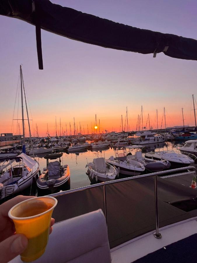Giorgia House Boat Hotel Palermo Buitenkant foto